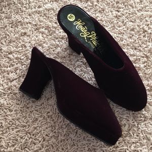 Velvet shoes